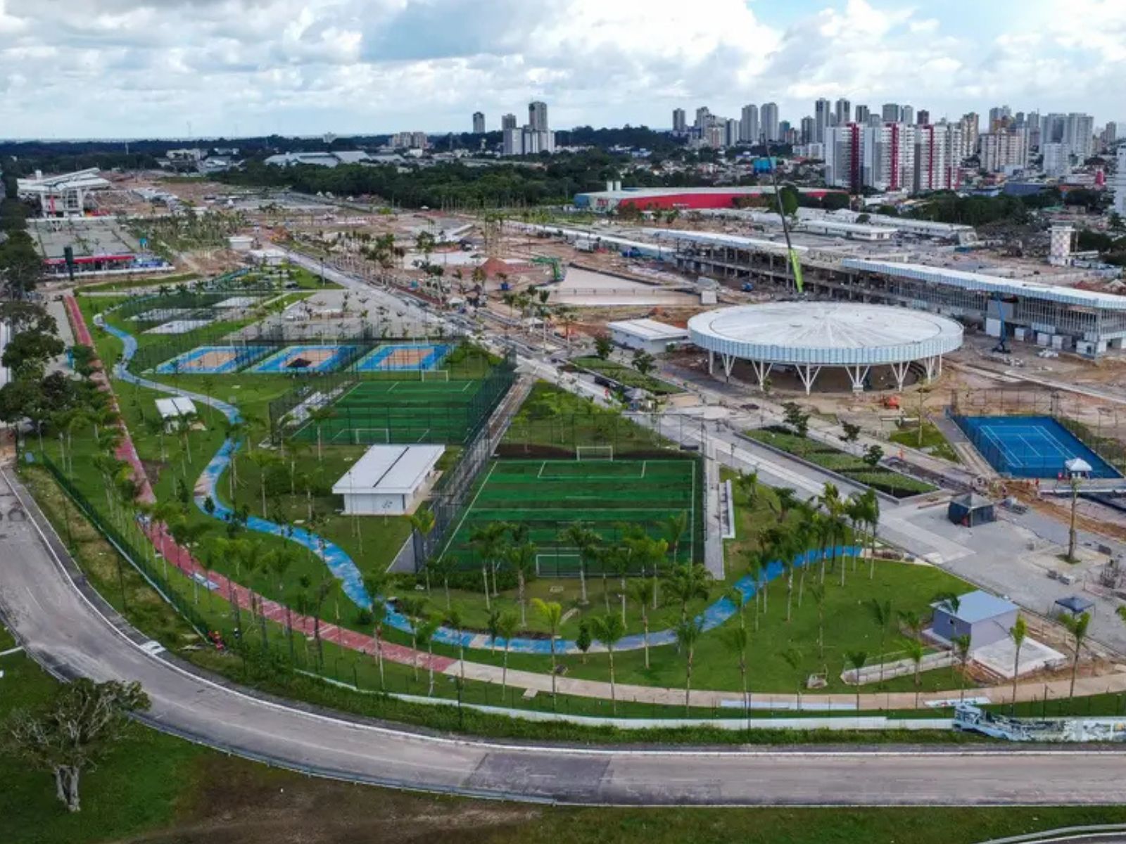 O peso da cobertura jornalística nas COPs e o desafio do Brasil em 2025