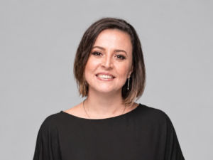 Cristina Tardáguila, fundadora da Agência Lupa, debate inteligência artificial no 4º Diálogos Agrojor